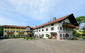 Hotel Neuwirt  3*